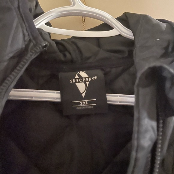 Selling plus size ski pants and three plus size winter coats - Picture 5 of 6